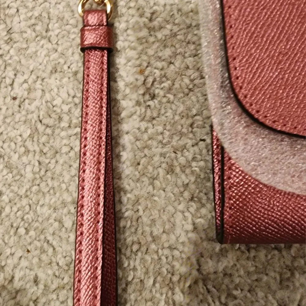 Coach Metallic Chain - Picture 4 of 6
